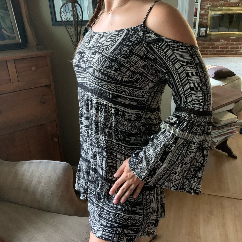 Black long sleeve dress!